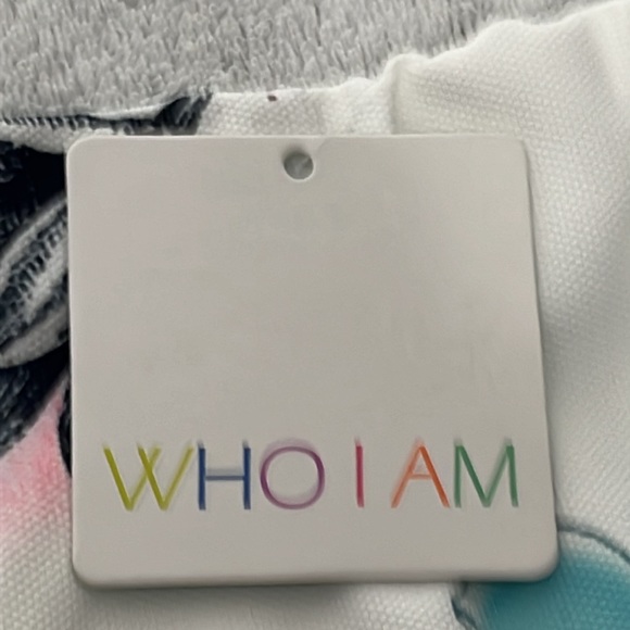 Who I Am Floral Print Skirt.  Size-8. NWT. - Picture 2 of 6